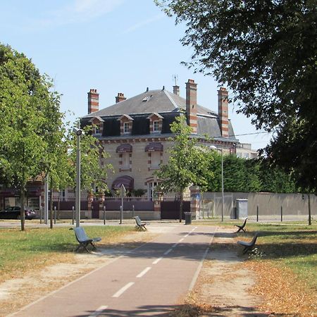 Manoir François 1er Hotel Vitry-le-François Exterior foto