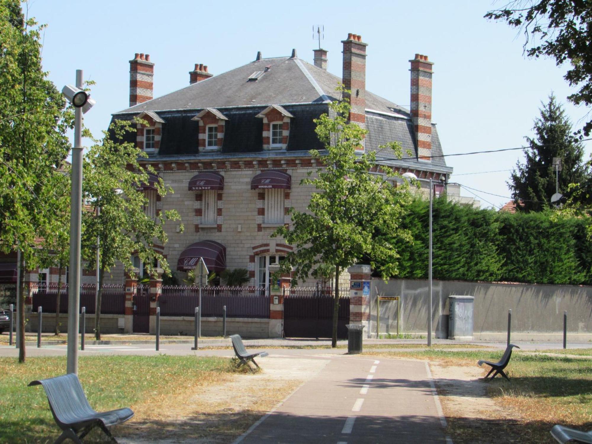 Manoir François 1er Hotel Vitry-le-François Exterior foto